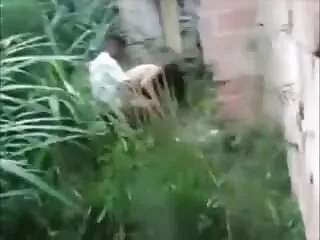 ビッチバッドエラヒューズはサンタヒットです！ 女性 動画 無