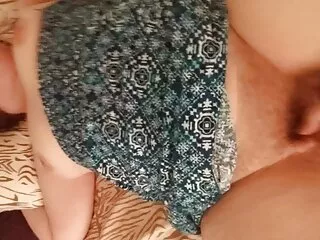 魅力キスが大好き肛門性と車 女性 av 安心